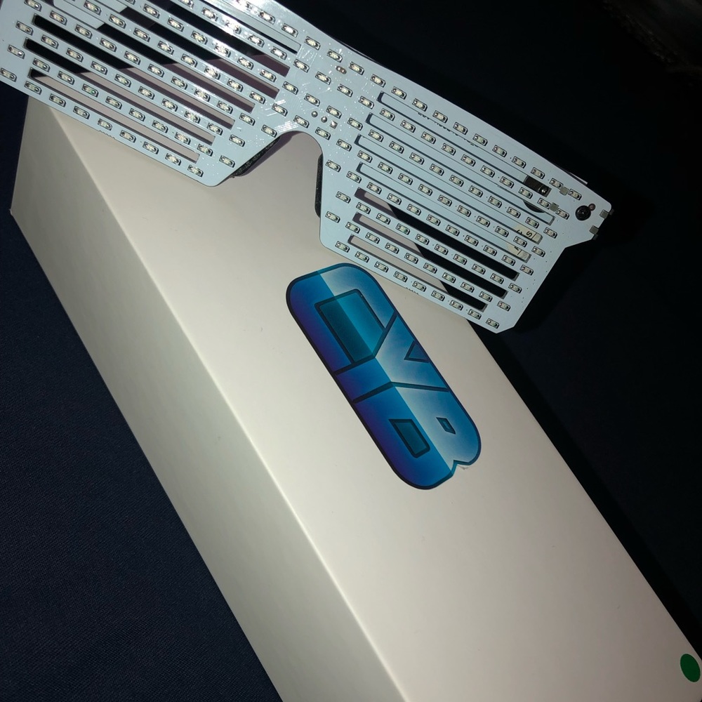 CYBWEAR CUSTOMIZABLE LED GLASSES (Green)